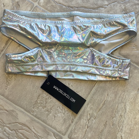 Holographic Silver Rave Top - Picture 3 of 4